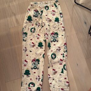 BRAND NEW NEVER WORN size SMALL party barn teen hello kitty Christmas’s pajamas